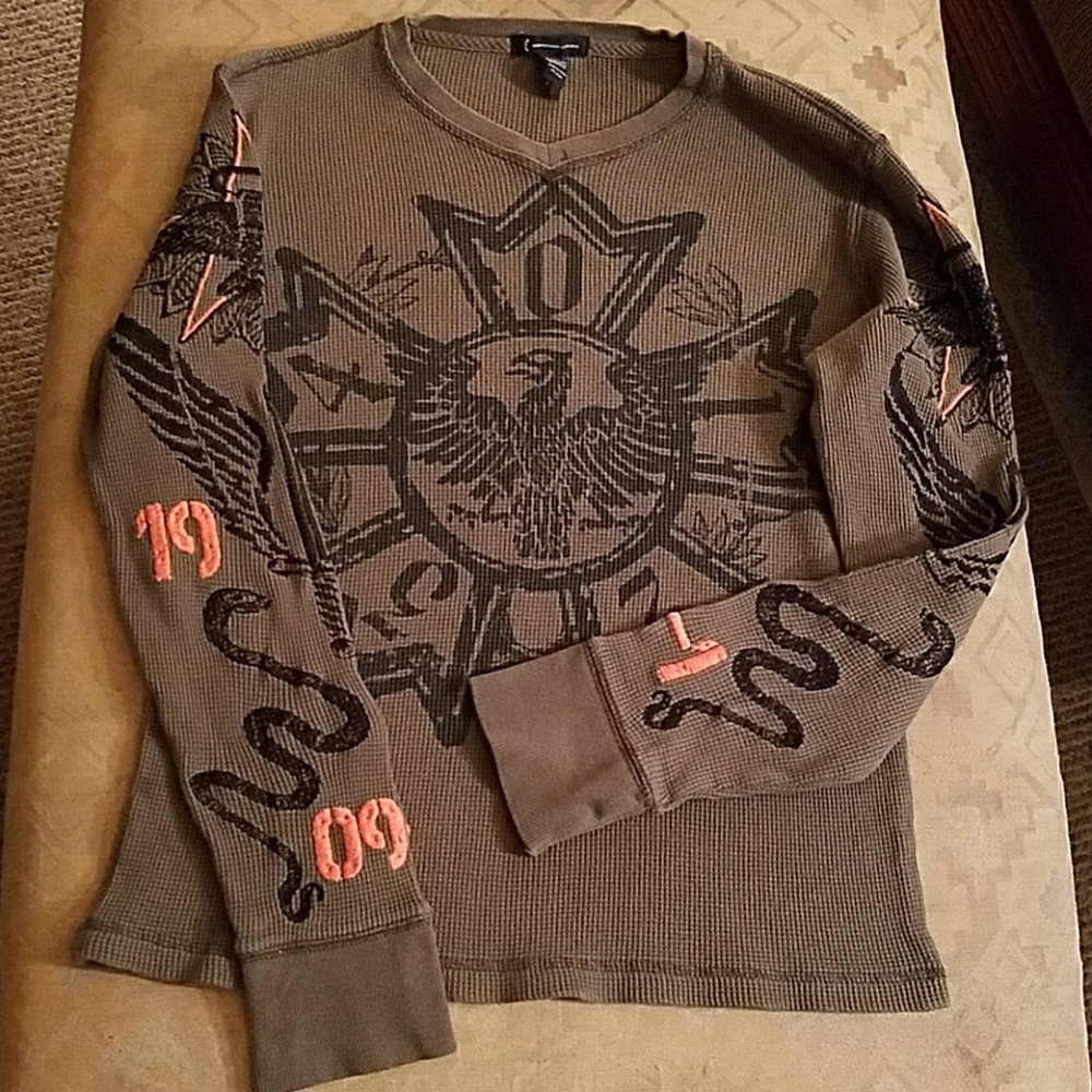 Men's international concept thermal shirt.